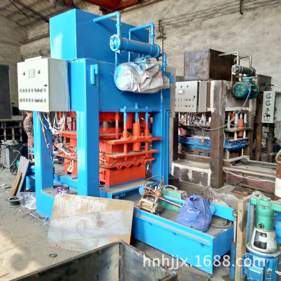 最新型水泥大瓦机优劣探析,全面解读性能与特点