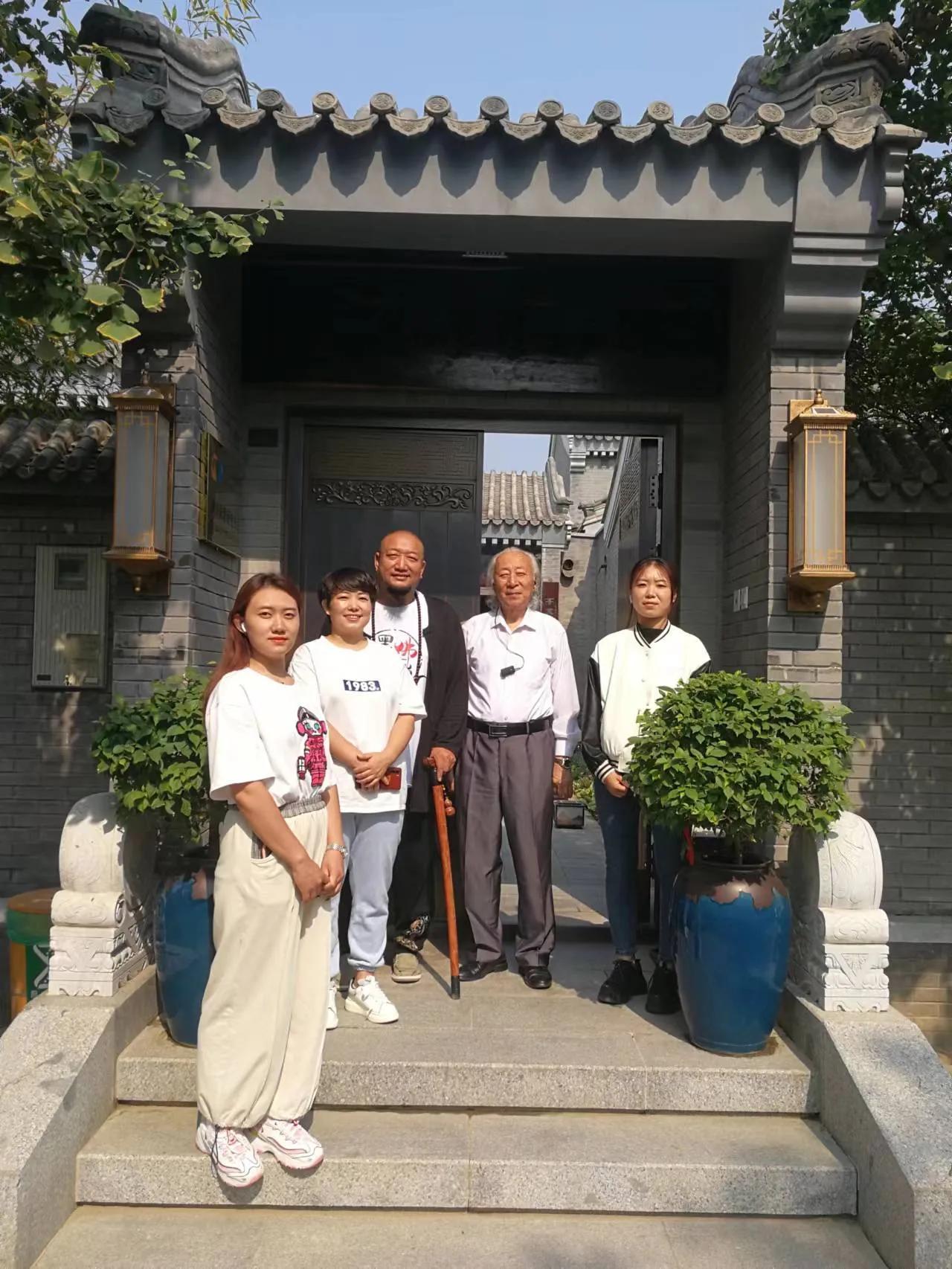 你好墨先生，自信成就之旅与最新章节揭秘