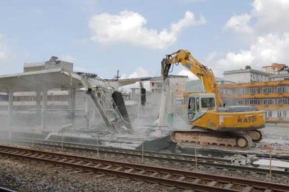 陆川动车改造最新进展,驶向自然,探寻内心宁静之旅