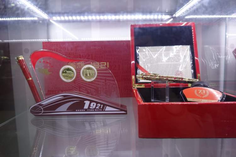 新澳门正版资料大全,快速解决方式指南_SUF38.823分析版