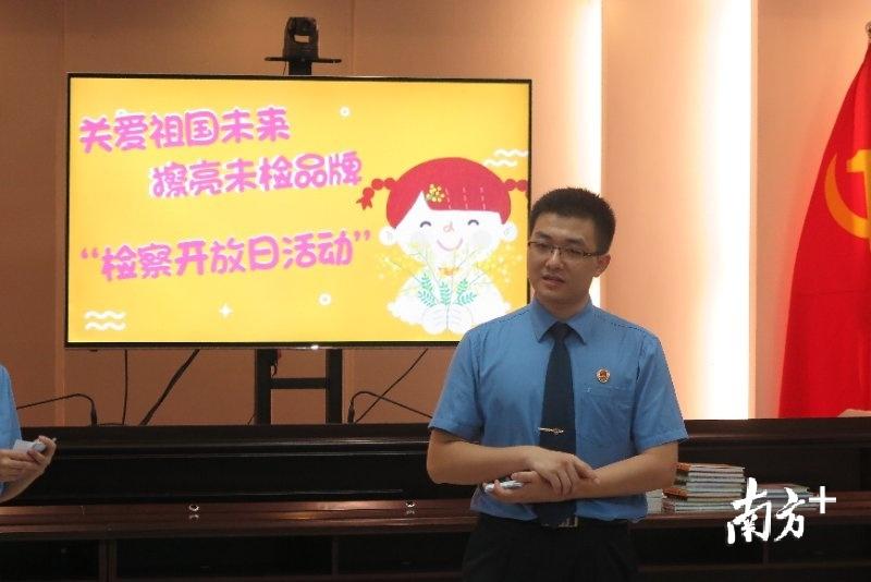 濠江论坛6肖12码,纺织轻工_LPD41.678商务版