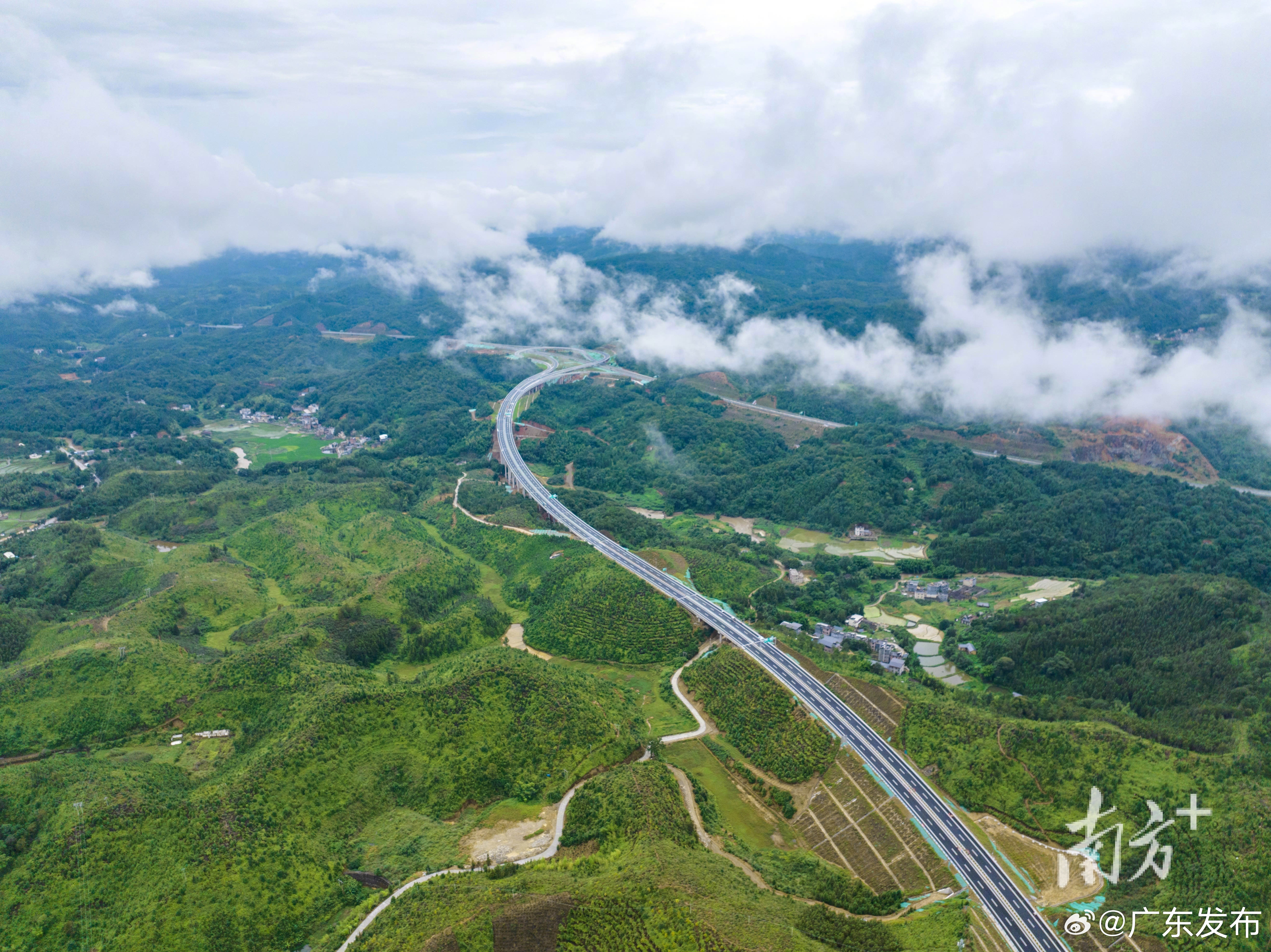 赣粤高速最新动态,启程自然美景,探寻内心平静之旅