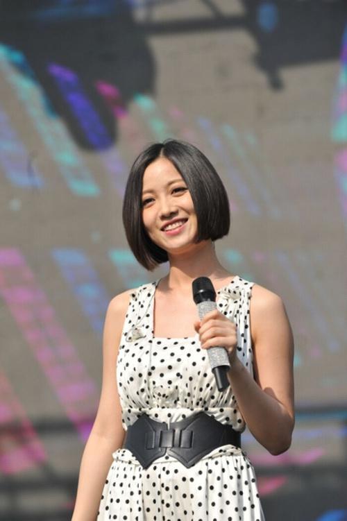 姚贝娜父母最新消息揭秘,小巷中的隐藏宝藏,令人动容的故事继续展开