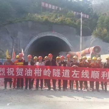 汕尾曾松泉的最新动态,力量蜕变与学习魅力展现