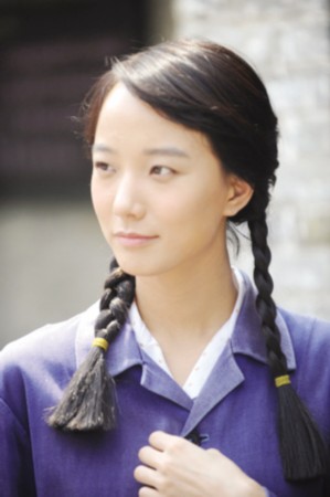 王珞丹最新发型图片,一段温馨的日常故事中的发型风采展示