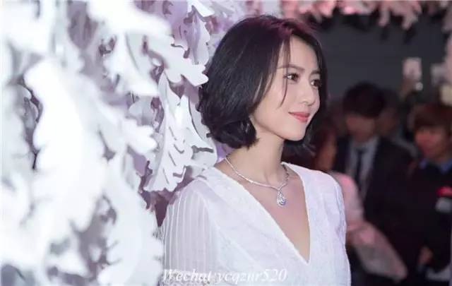 王珞丹最新发型图片,一段温馨的日常故事中的发型风采展示