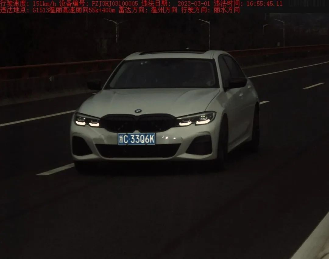 800图库资料大全,实地观察数据设计_EZG97.153冒险版