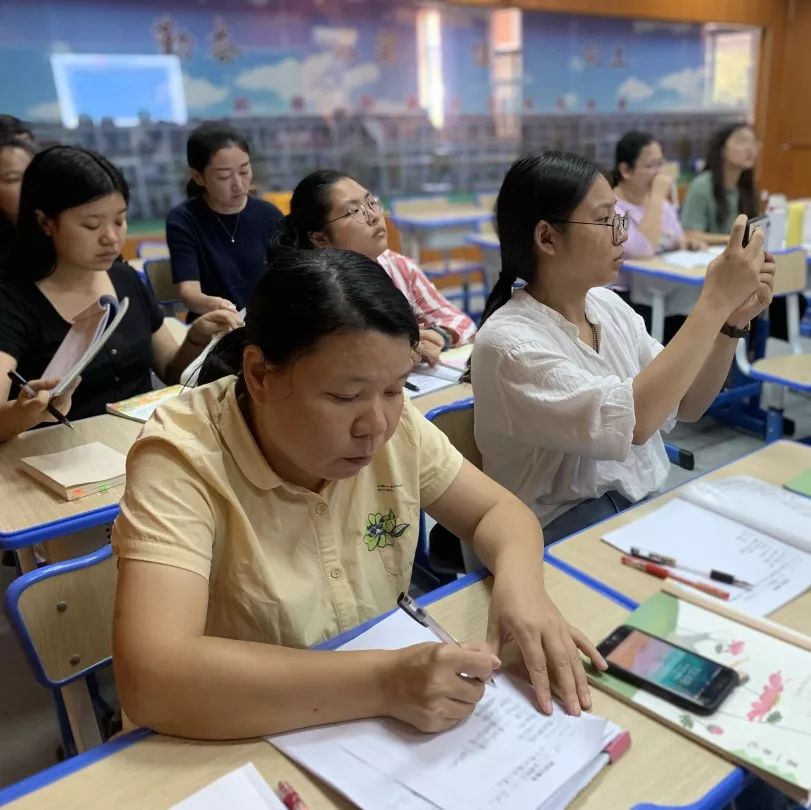 香港精准内部资料16码,动态解读分析_QEG23.619方案版