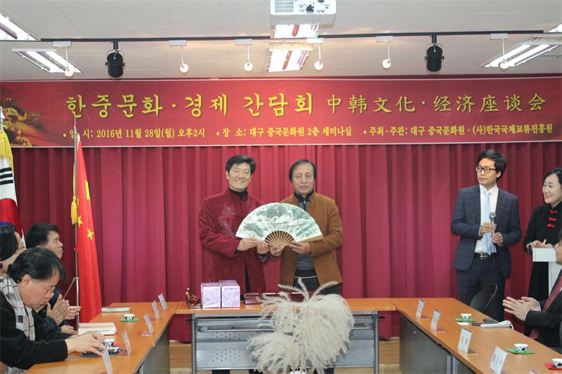 韩书锁五兽行最新报道,科技新星重塑生活体验