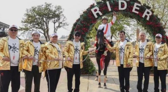 澳门开马场直播,实时处理解答计划_TSU58.646智能版