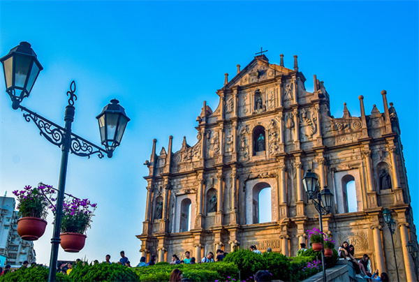 澳门资料网站,专业调查具体解析_PQU83.720快速版