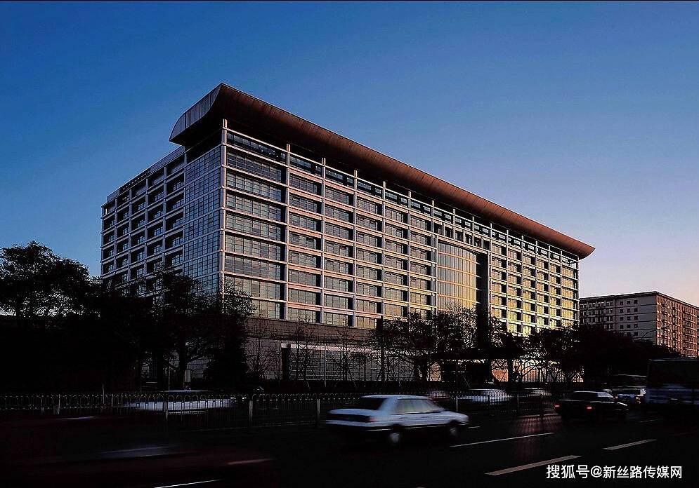 新澳门内部资料濠江论坛,实地观察解释定义_KIW83.643冒险版