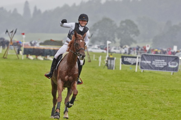 澳门六开奖结果资料查询最新,动态解读分析_IXE58.685学院版