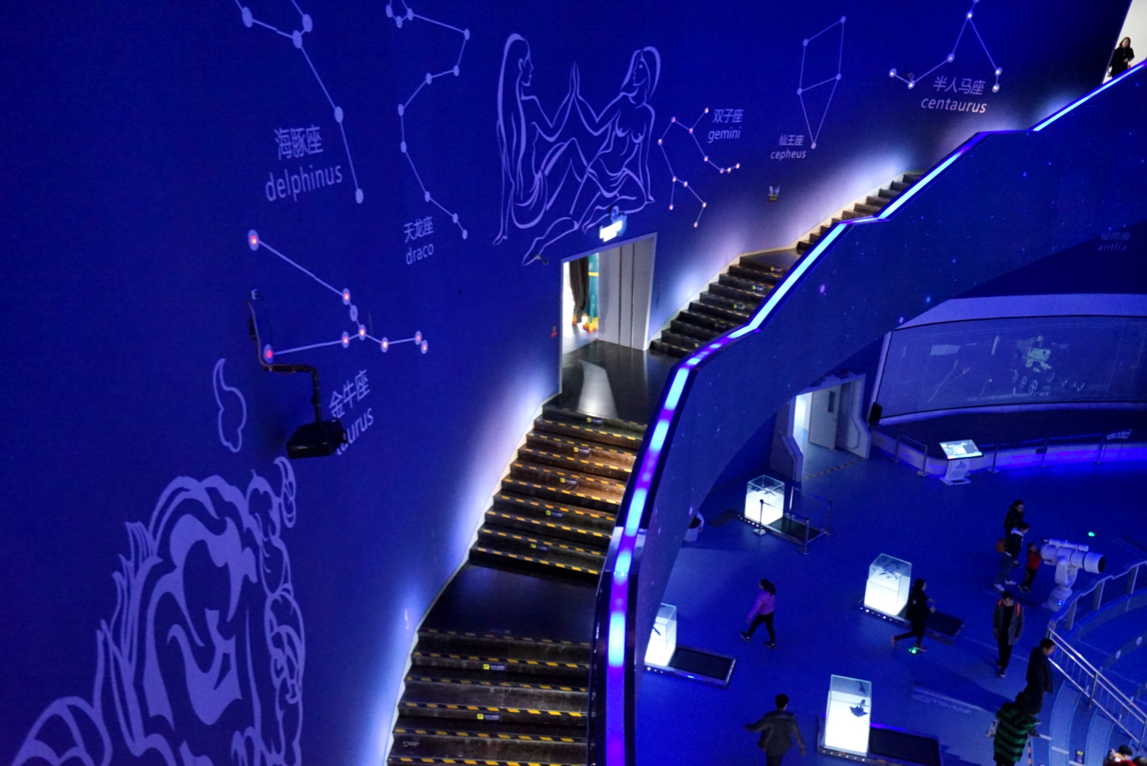 澳门最精准龙门客栈凤凰网,互动性策略设计_家庭版7.444