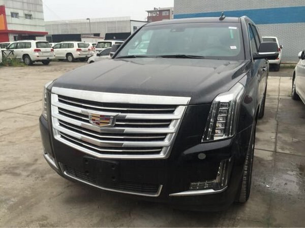 凯迪拉克凯雷德最新款，豪华与力量的完美融合