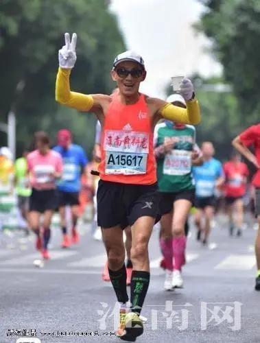 今晚新澳门跑马图,精准解答方案详解_家庭版25.543