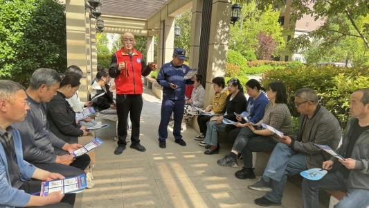 社区治理最新进展与邻里间的温馨日常