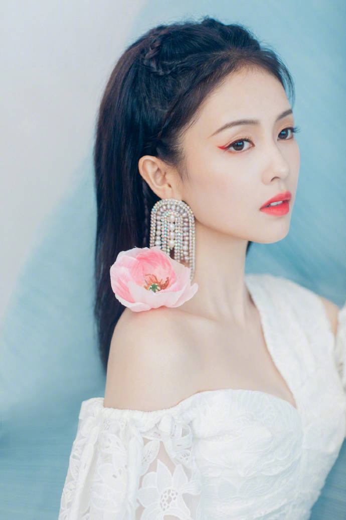 白露最新剧集,时代之光下的崭新篇章