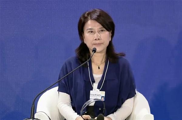 最新专访董明珠,最新专访董明珠,揭秘商界女强人的智慧与远见