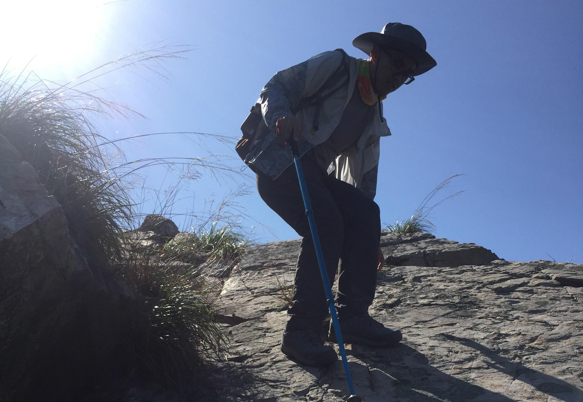 攀登知识高峰，下山最新版助您自信闪耀人生之路