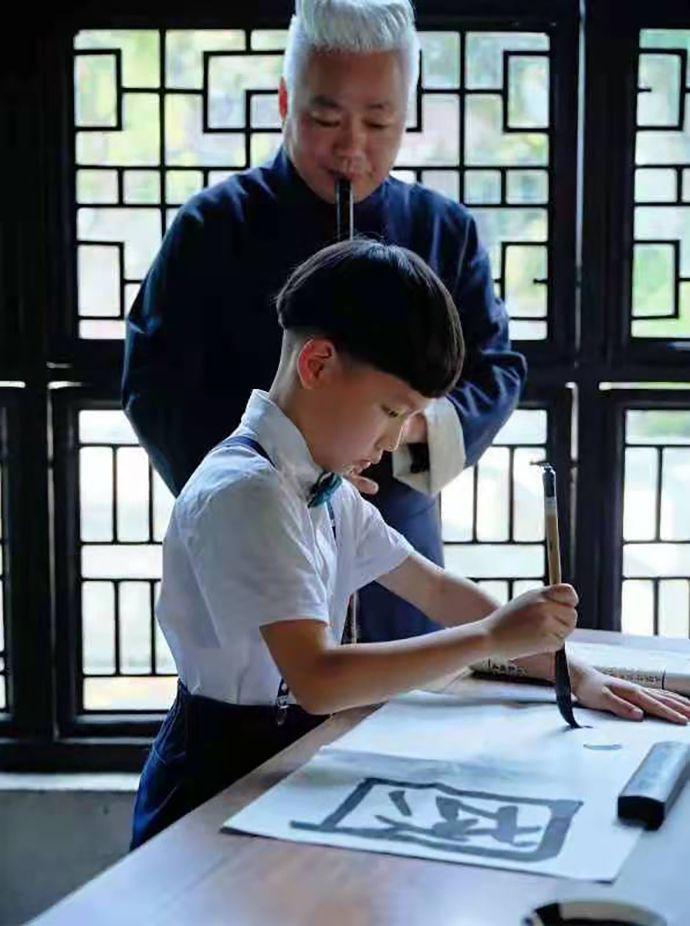 传统音乐的最新演绎,自信与成就感的交响乐章