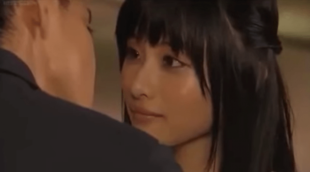 日剧吻戏最新，爱的甜蜜日常浪漫呈现