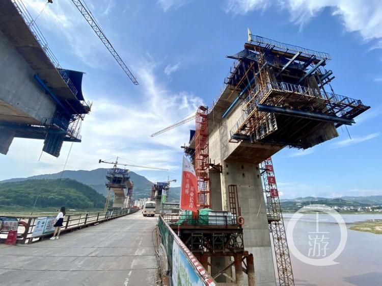 长钢最新闻，与自然美景的亲密旅行，探寻内心平和与宁静的旅程