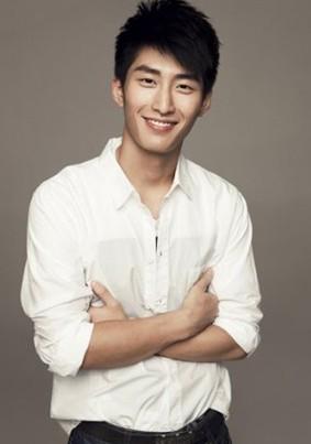 洗礼演员，小巷深处的独特舞台之旅