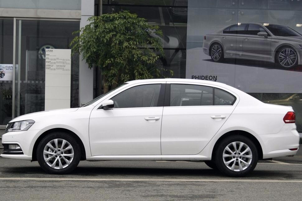 大众朗逸2017新款车型，科技与品质的完美融合亮相！