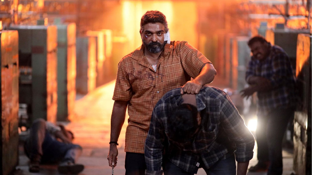 超级善恶电影，高科技革新之旅的启示与冲突