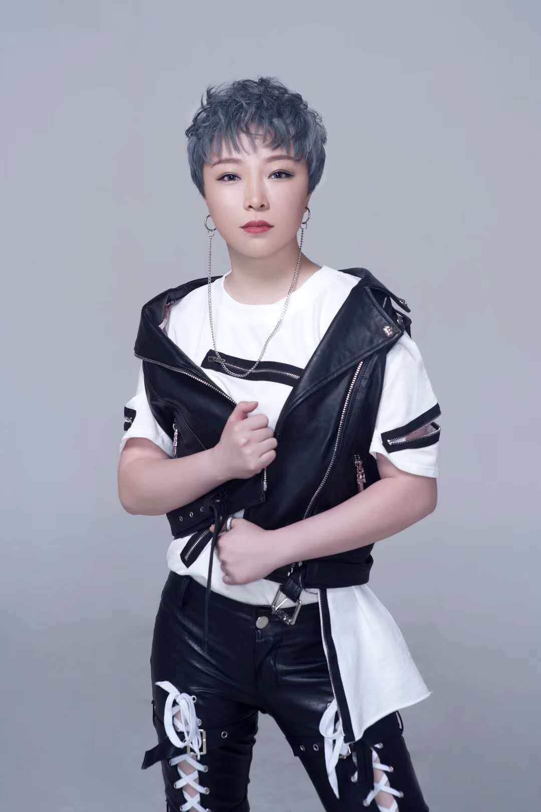中国新生代女歌手盘点,中国新生代女歌手盘点，一场自然美景的心灵之旅