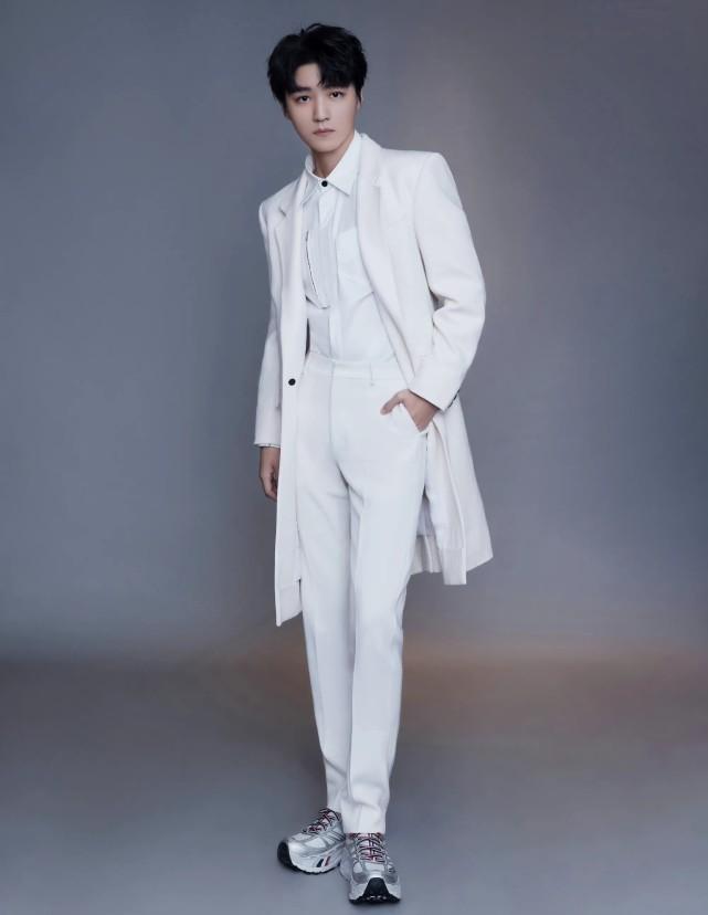 王俊凯星光璀璨,最新动态与时代影响力持续扩大