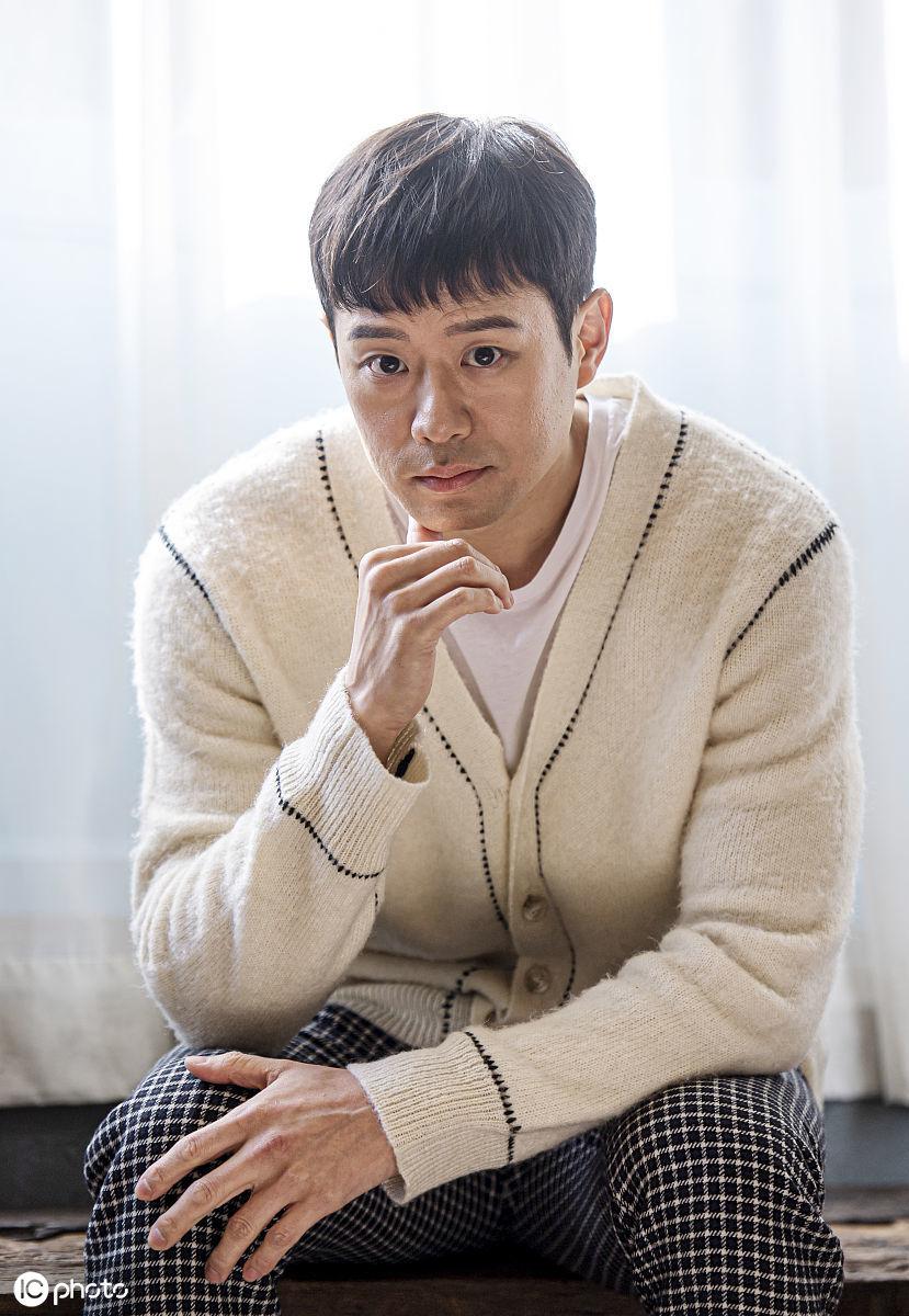 明星胸肌,魅力与健康的完美融合展现风采的双重象征