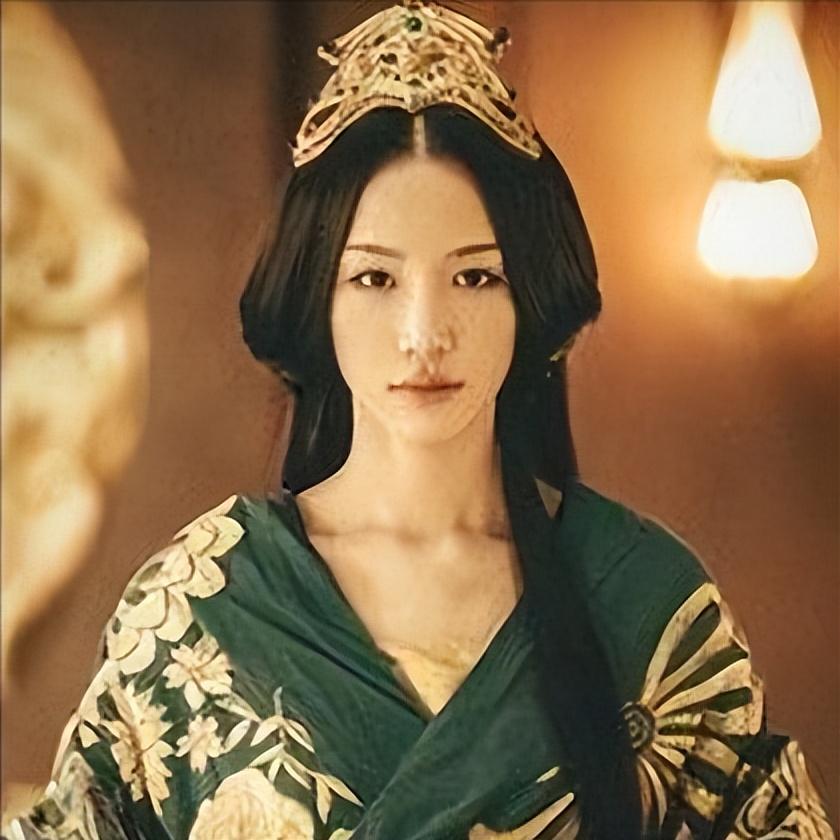 秦岚新片上映，心灵之旅启程，拥抱自然美景的时刻！