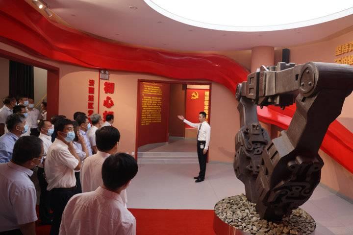 功勋电视剧下载指南，轻松获取完整剧集及下载步骤详解