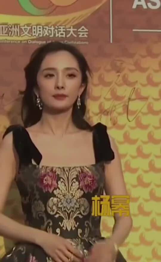 揭秘明星光环背后的真实生活