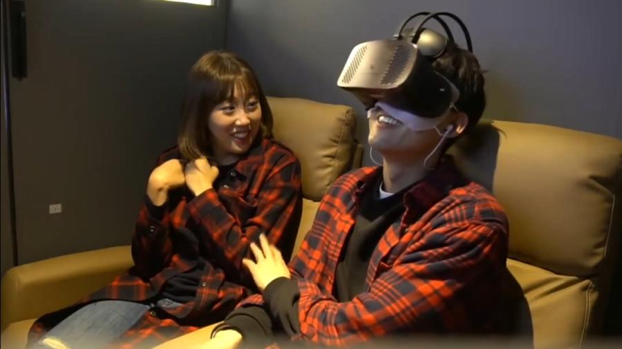 科技重塑分享体验,智能观影新纪元启幕,朋友间电影交换活动盛行