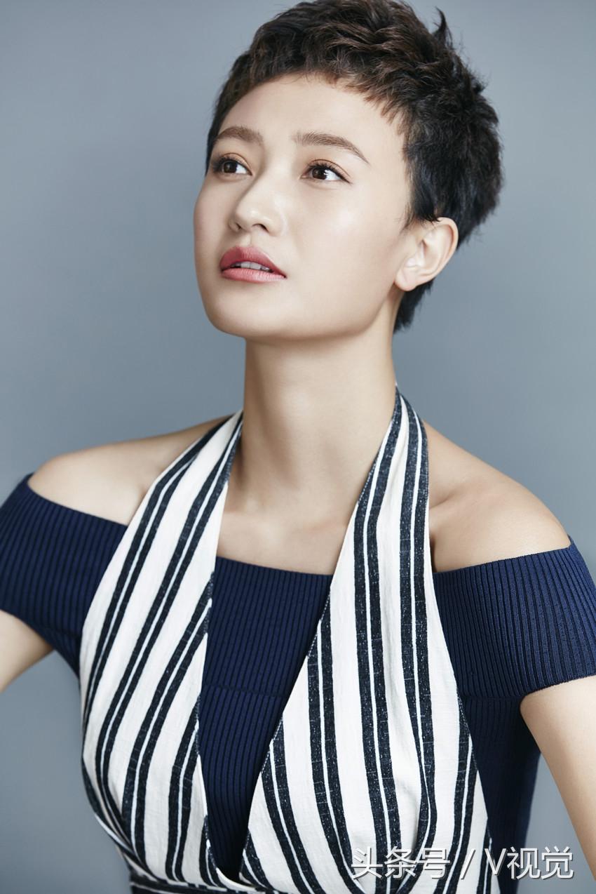 女演员阎娜，科技融合的魅力——探索未来科技的强劲力量