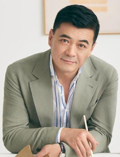 演员王新军的日常趣事与友情纽带揭秘