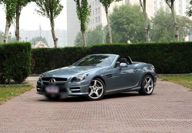 奔驰SLK价格揭秘,小巷中的隐秘豪车