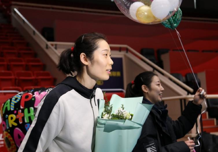 朱婷,从舞台到银幕的自信巨星之路