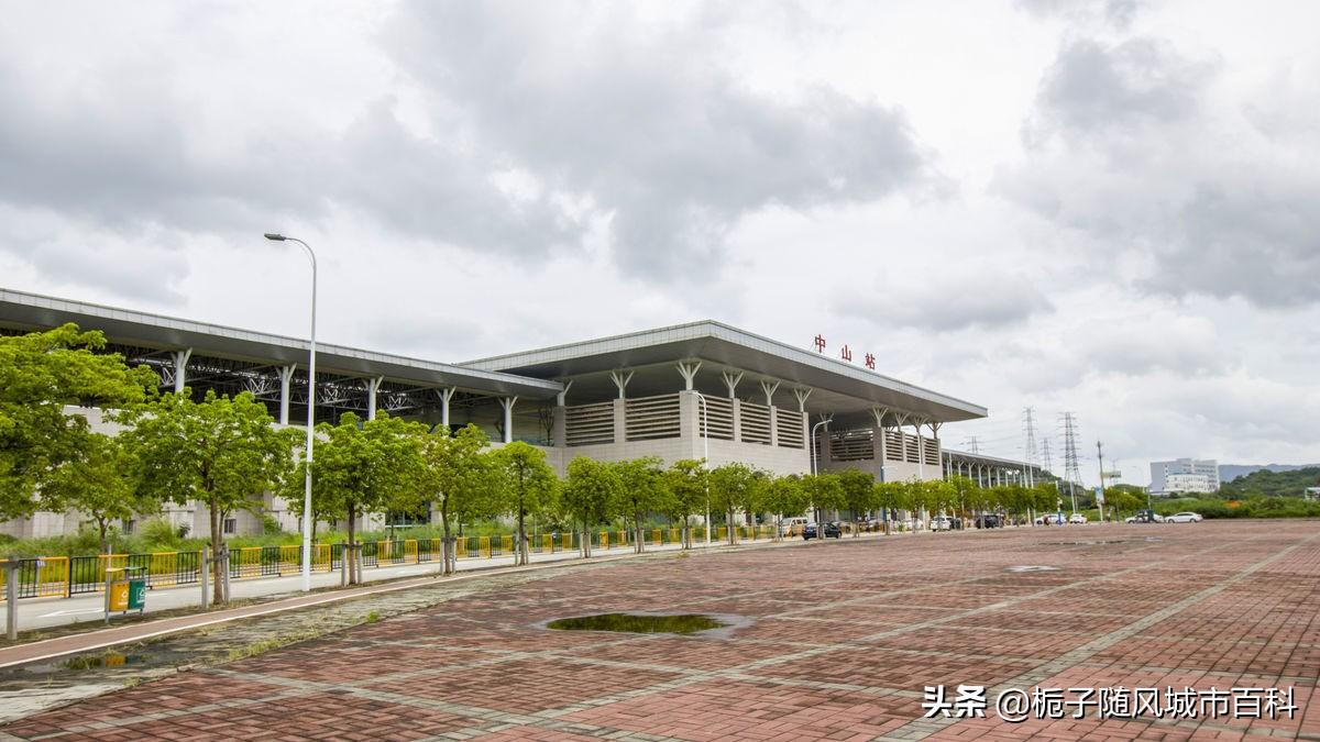 中山融入深圳新进展，小城快乐与大家庭温暖的交融之路