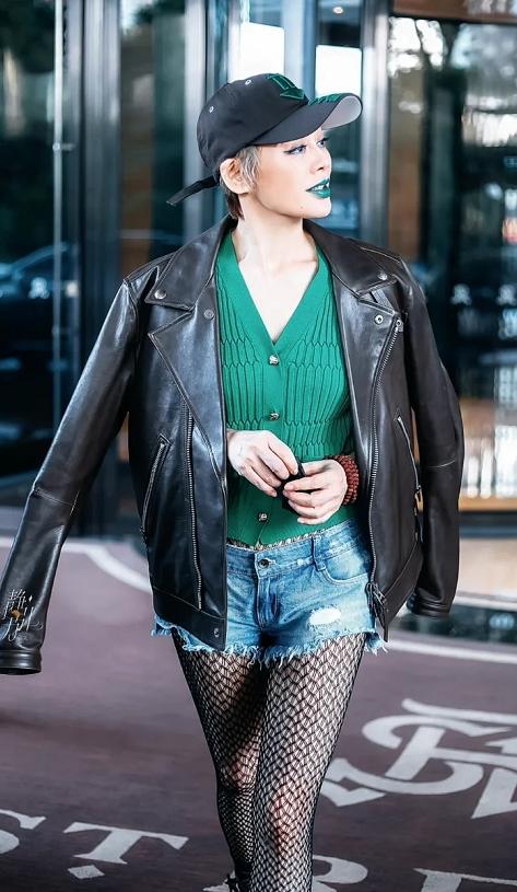 揭秘明星细腿惊艳秘诀,打造完美腿部线条!