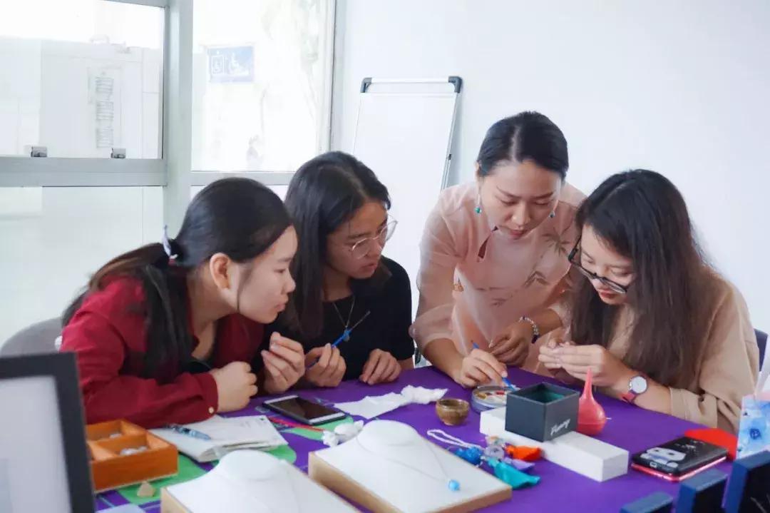 宋庄创意工场上市情况揭秘，巷弄间的创意宝藏探秘