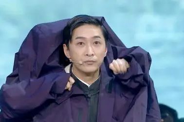 开心麻花演员的成长之路，变化中学习，成就自信与梦想之路