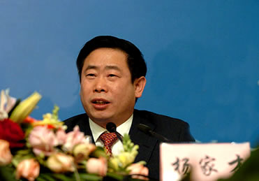 杨家才最新动态揭秘,日常趣事大揭秘