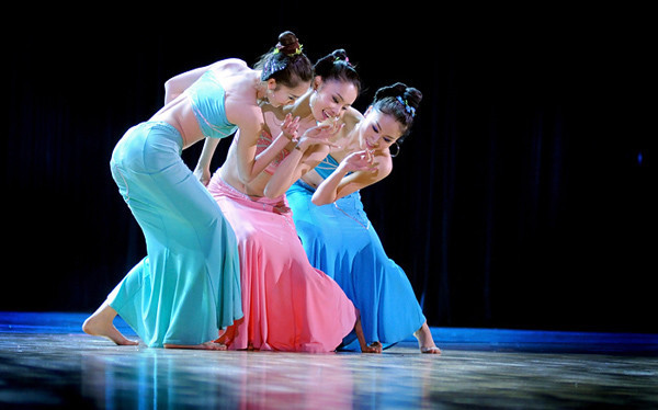 傣族舞蹈新篇章,韵律之美与时代交响