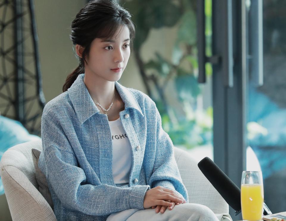 万鹏女演员图片,巷弄深处的独特魅力展现