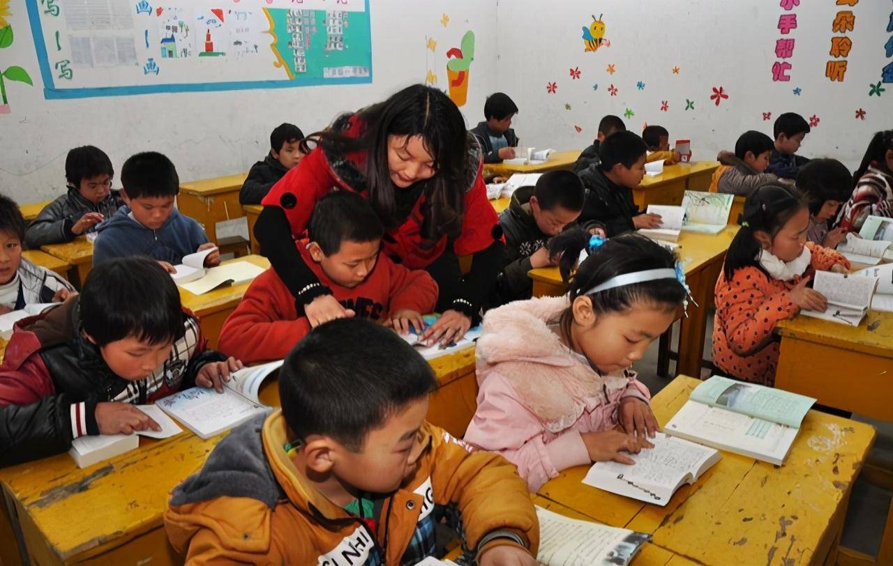 最新学生资讯动态播报,掌握校园生活第一手资讯📚📣