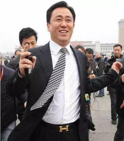 恒大球员豪华座驾,科技、运动风尚的完美结合展现风采